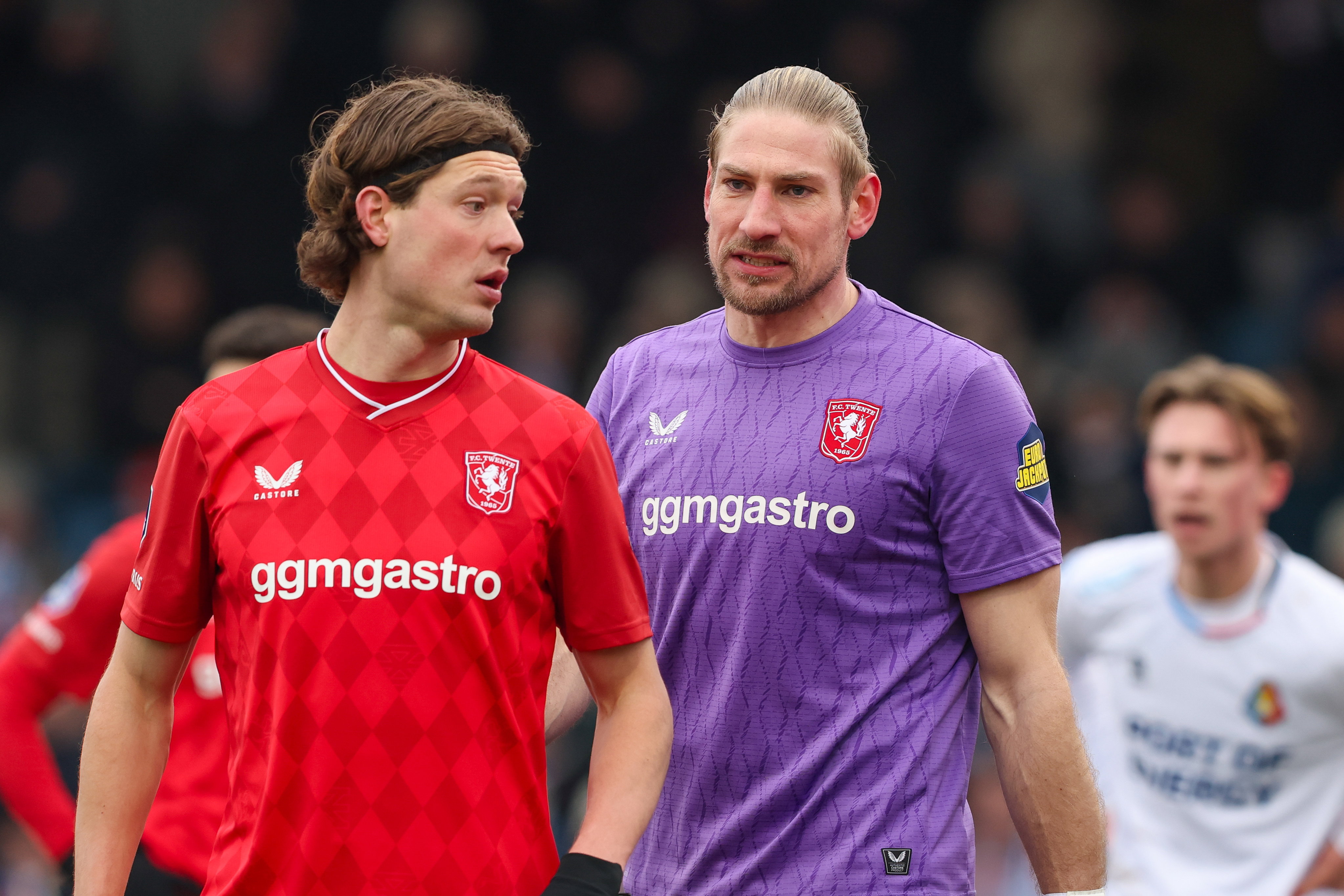 Sam Lammers praat met Lars Unnerstall