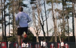 Santiago Gimenez op de training bij AC Milan