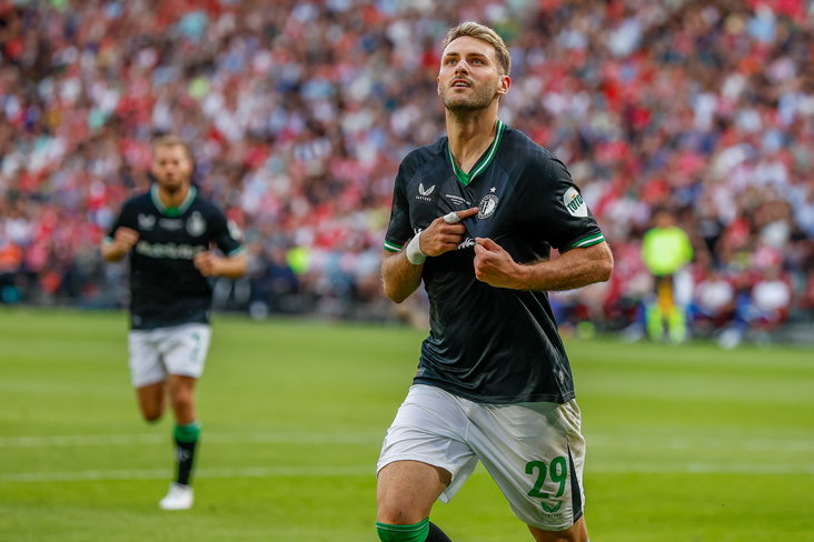 Santiago Gimenez scoort weer eens
