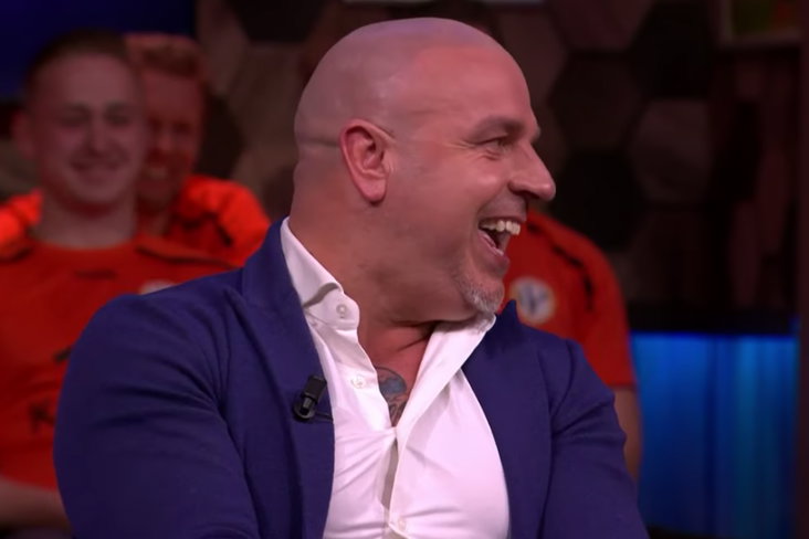 Andy Van der Meijde bij Vandaag Inside aan tafel