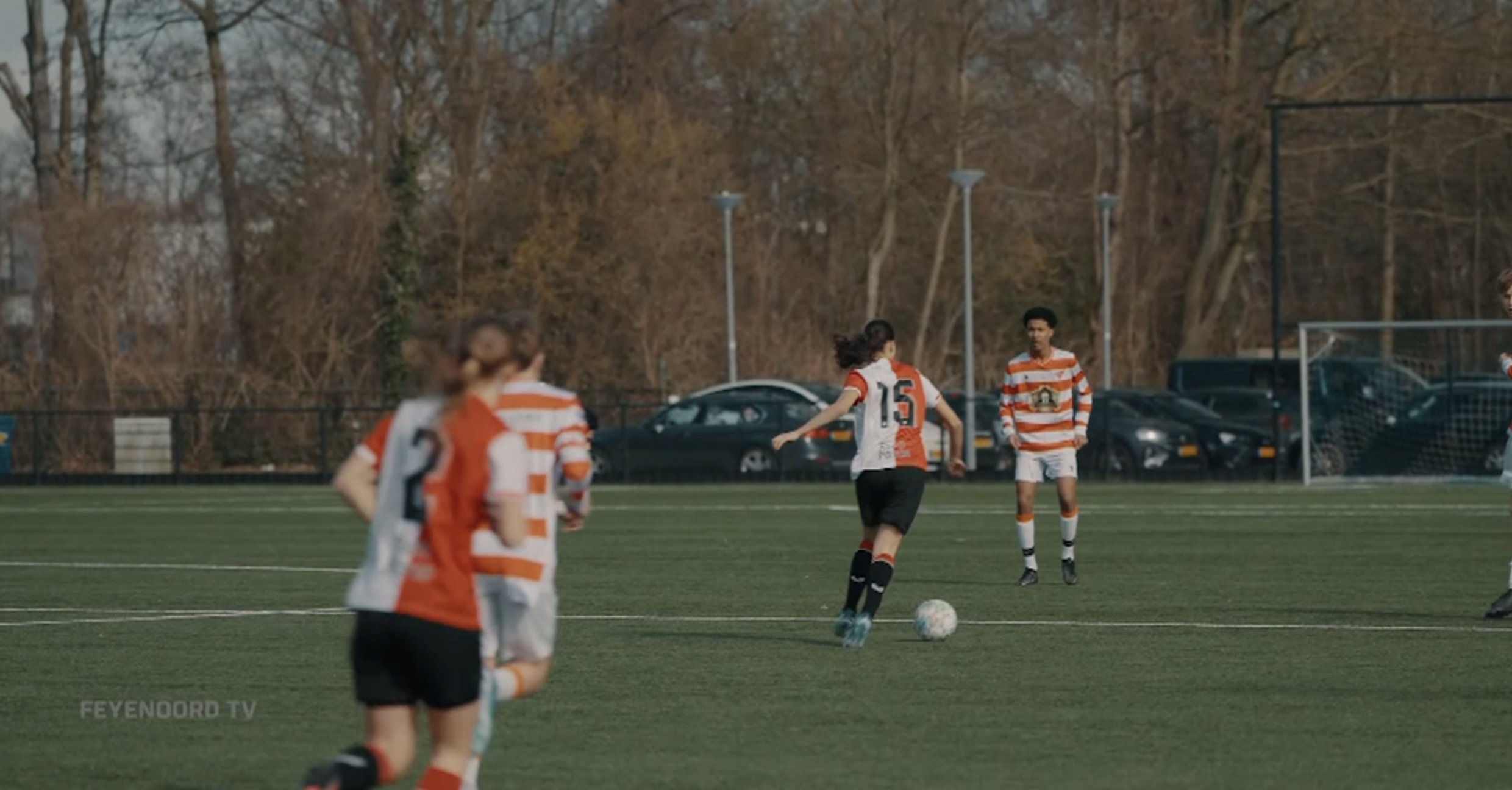 Een wedstrijd van Meiden Onder 16