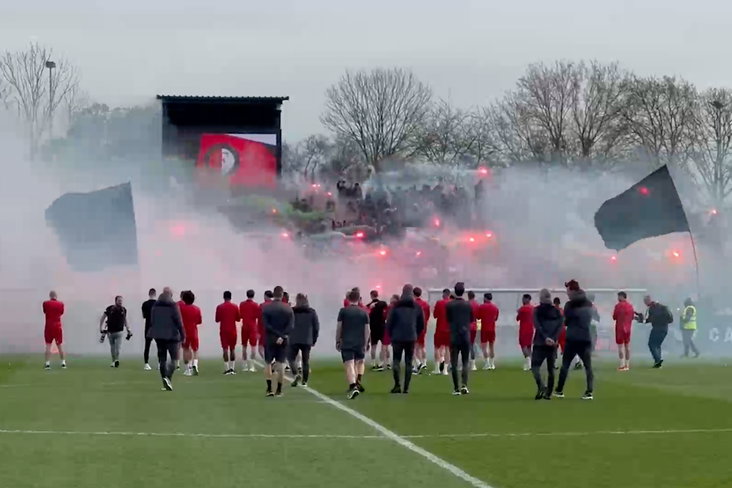 Het legioen bij de training van Feyenoord