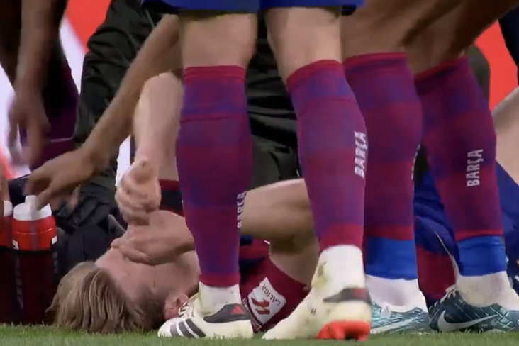 Frenkie de Jong baalt