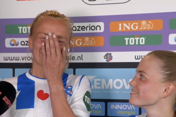 Janneke Ennema barst in tranen uit tijdens het interview