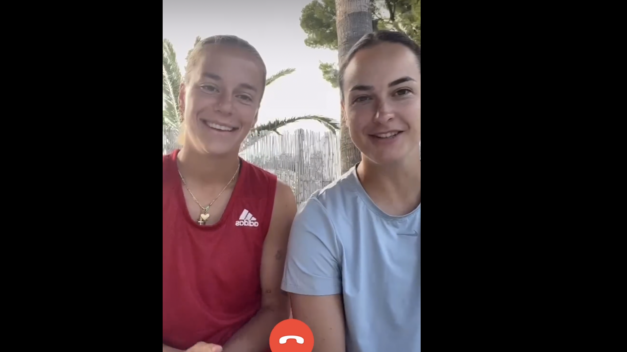 Lynn Wilms en Caitlin Dijkstra in het filmpje van VfL Wolfsburg
