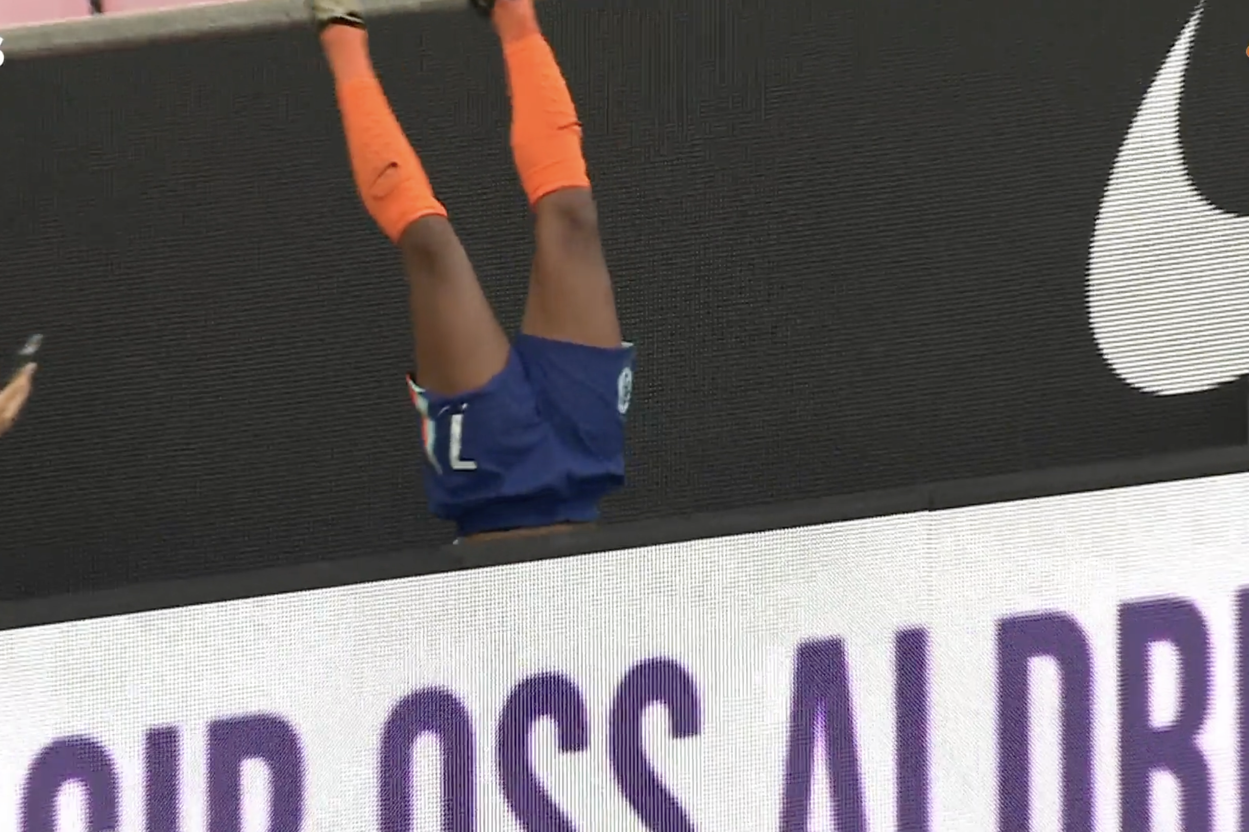 De handstand van Lineth Beerensteyn