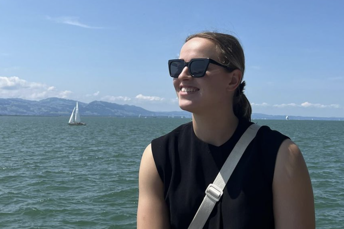 Daphne van Domselaar op vakantie