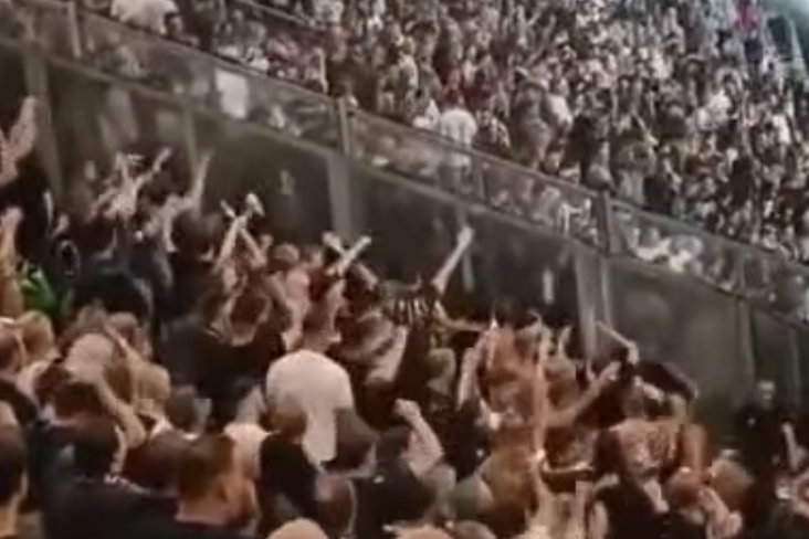 Sparta-fans zingen voor NAC bij Willem II