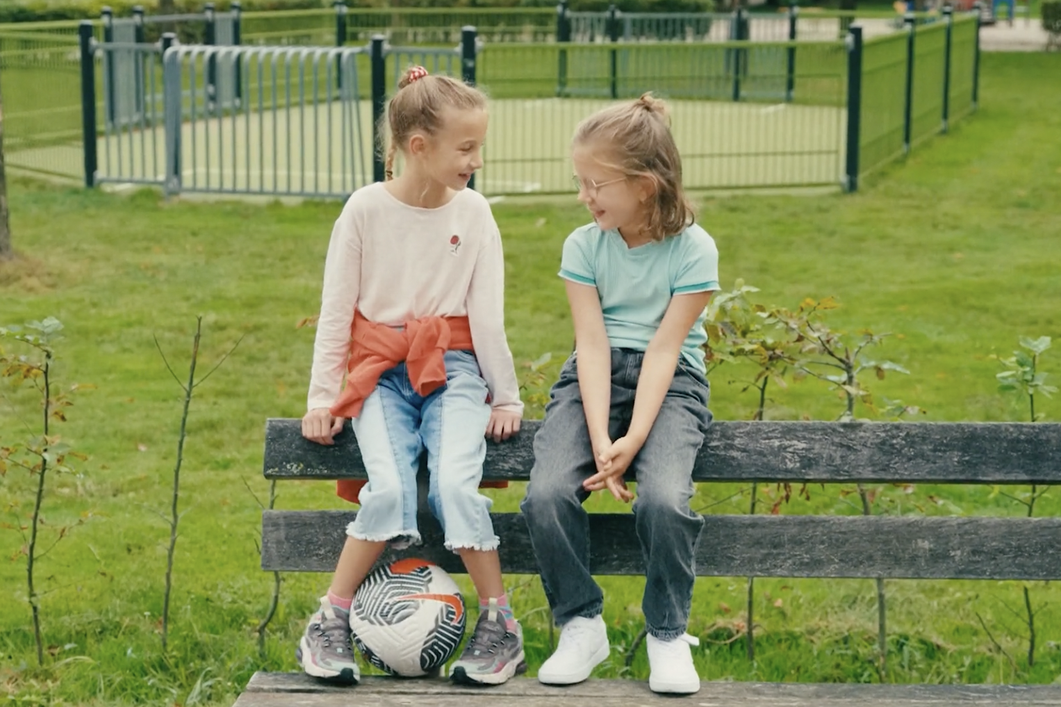 Een still uit de campagne 'Voor wie kijk jij?'