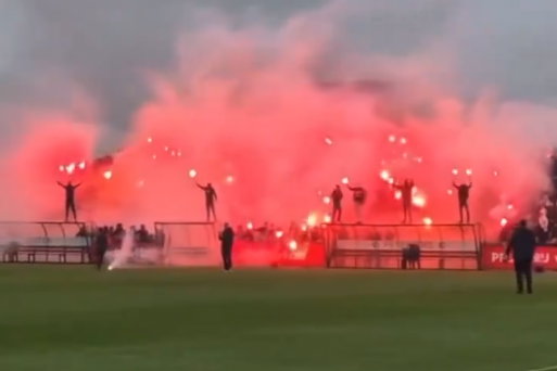 Vuurwerk bij de training van Feyenoord