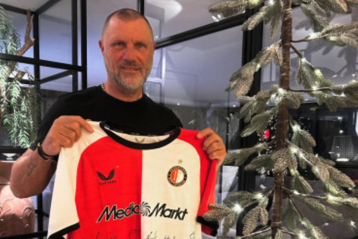 John de Wolf en het gesigneerde shirt