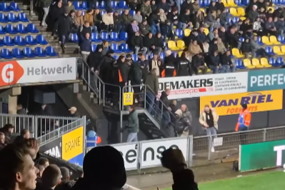 Supporters van FC Utrecht bij RKC Waalwijk