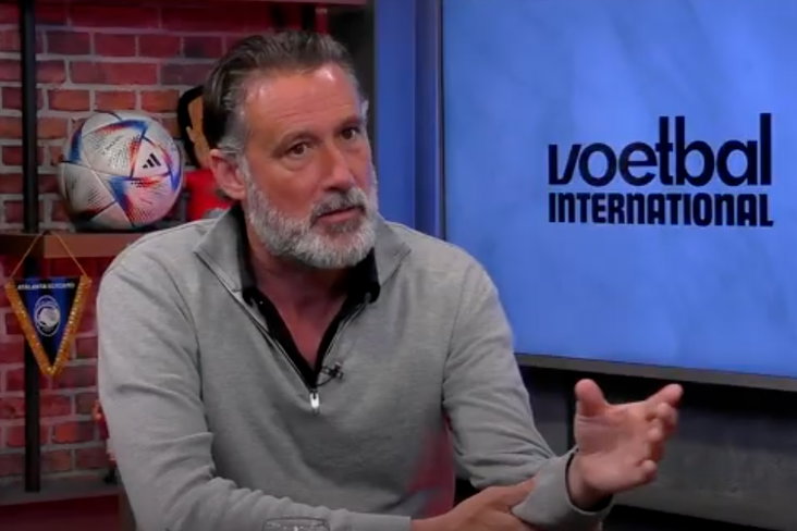 Marco Timmer in de studio van Voetbal International