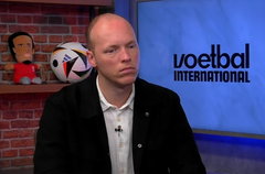 Lentin Goodijk in de studio van Voetbal International