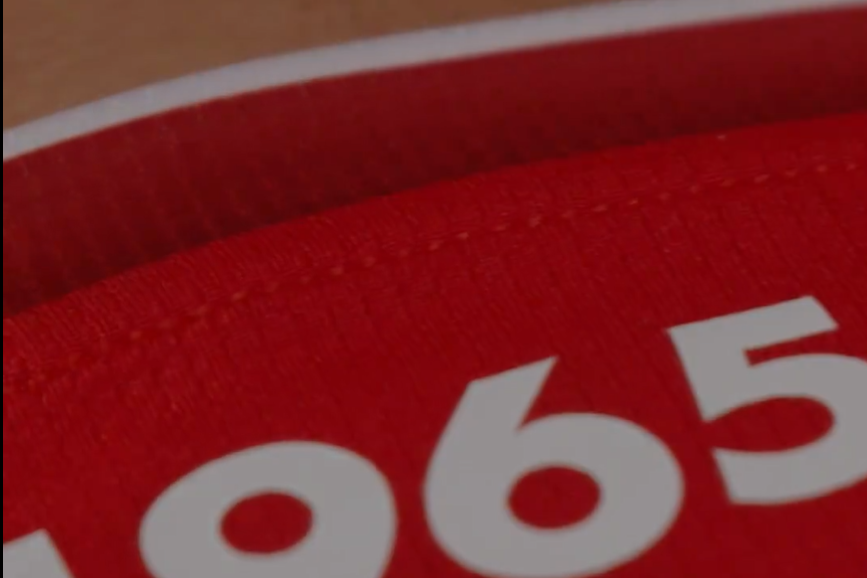 Teaser van het nieuwe thuisshirt van FC Twente