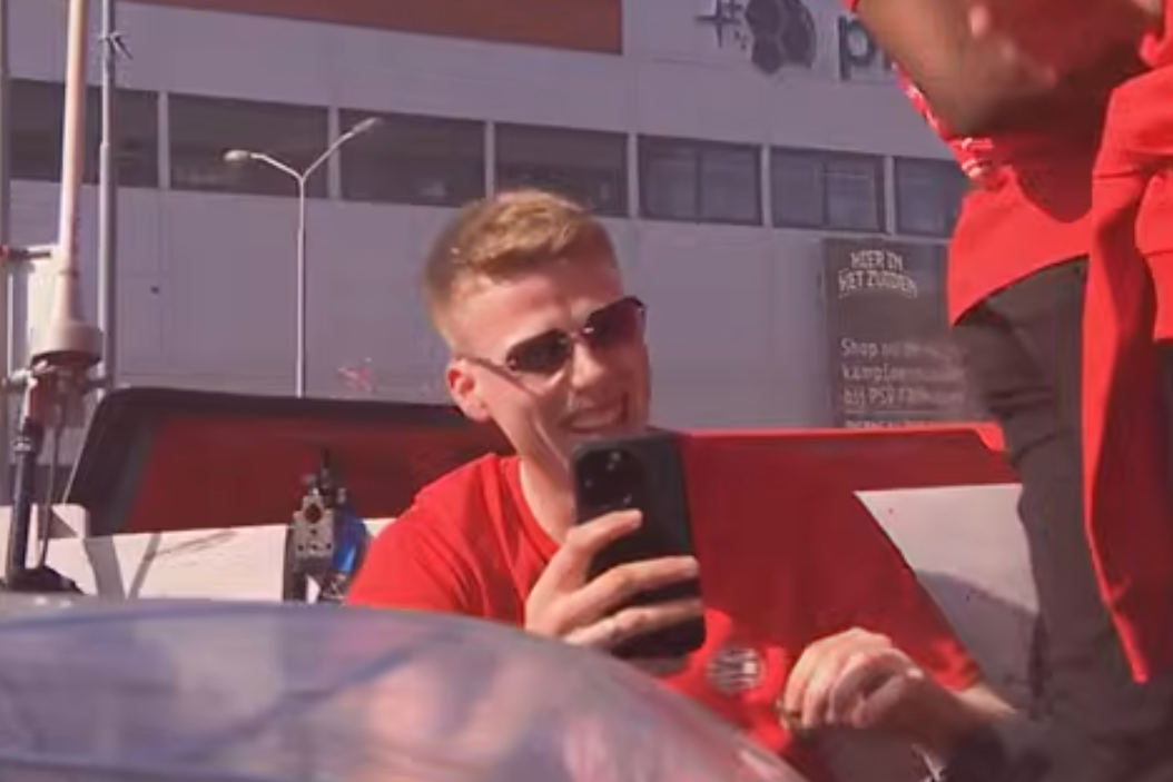 Jerdy Schouten op de platte kar