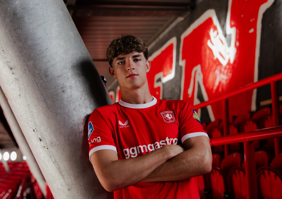 Ruud Nijstad tekent nieuw contract bij FC Twente