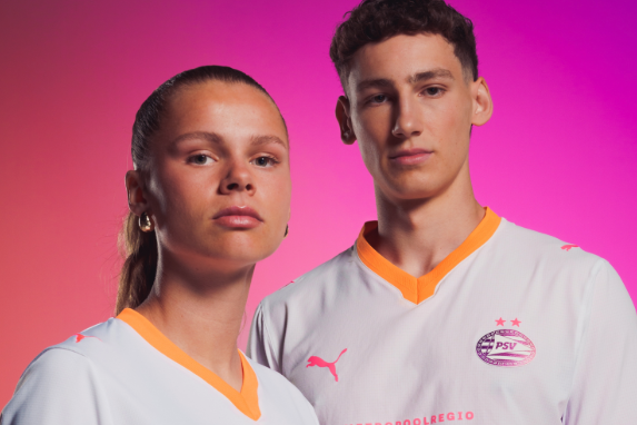 Het nieuwe uitshirt van PSV