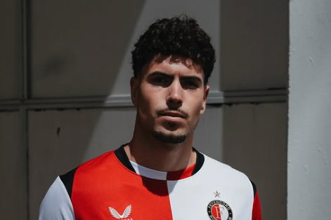 Het nieuwe thuisshirt van Feyenoord 2026/2027