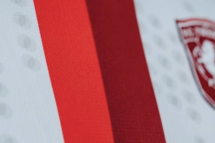 Het nieuwe derde shirt van FC Twente