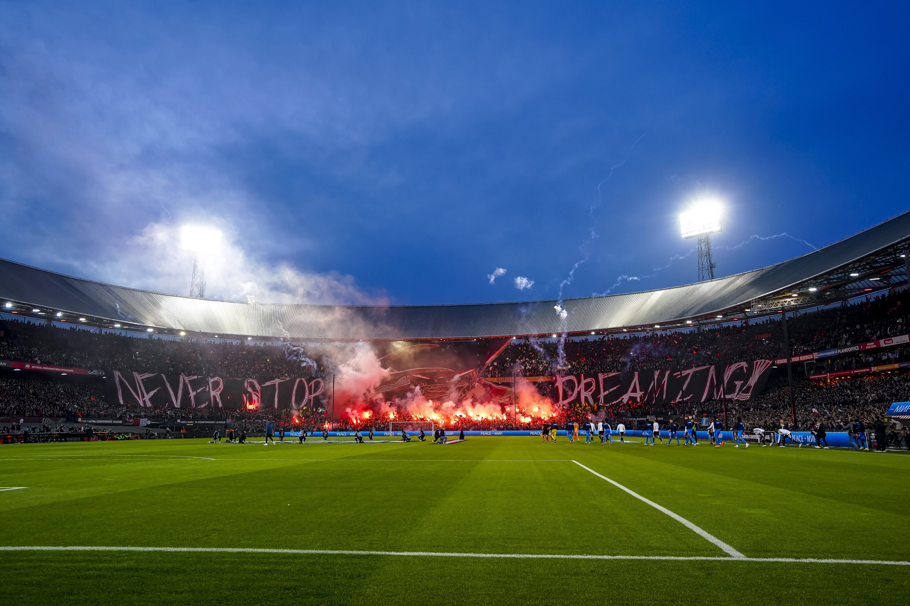 Sfeeractie in De Kuip