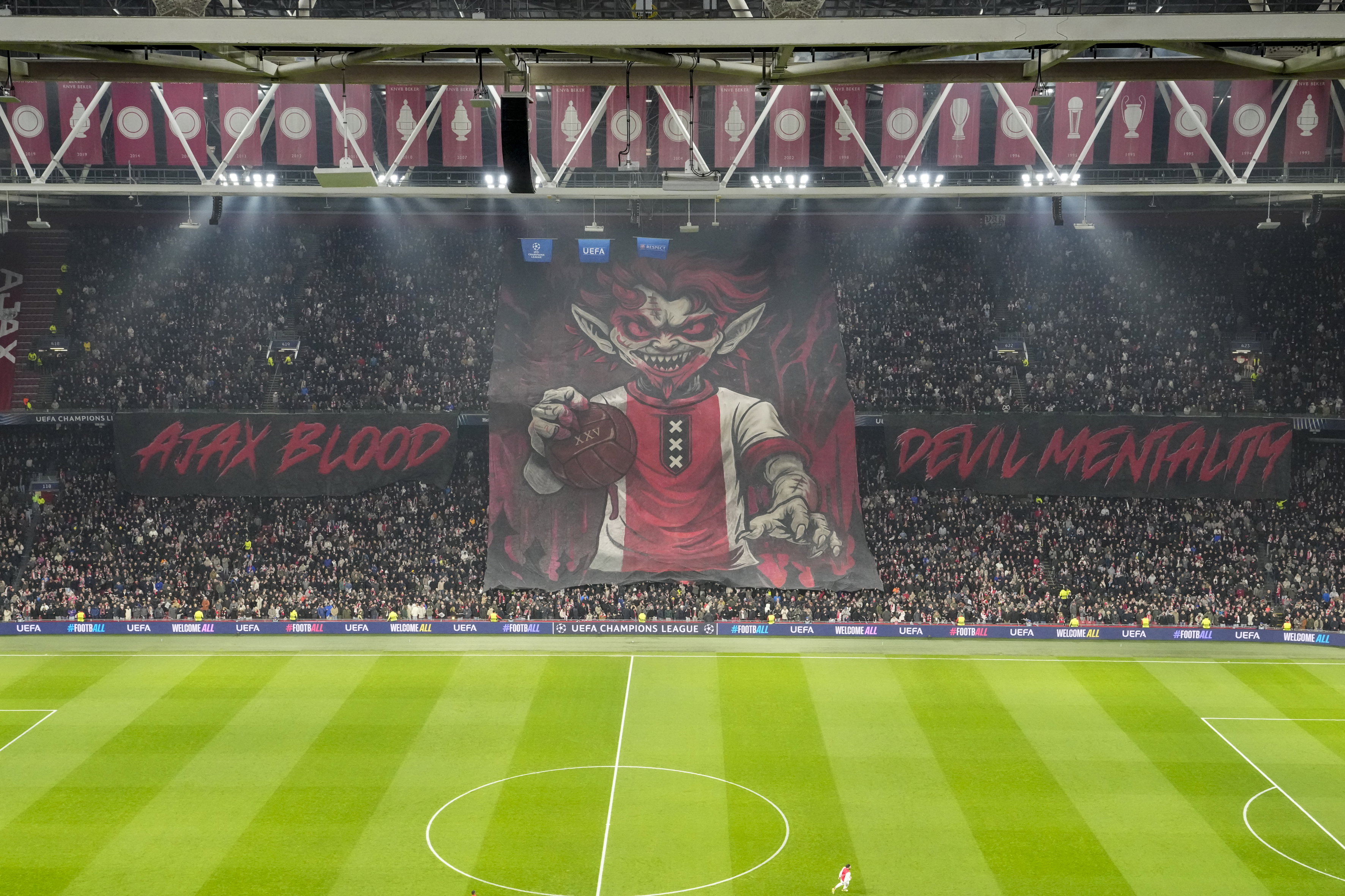 Spandoek Ajax tegen Olympiakos