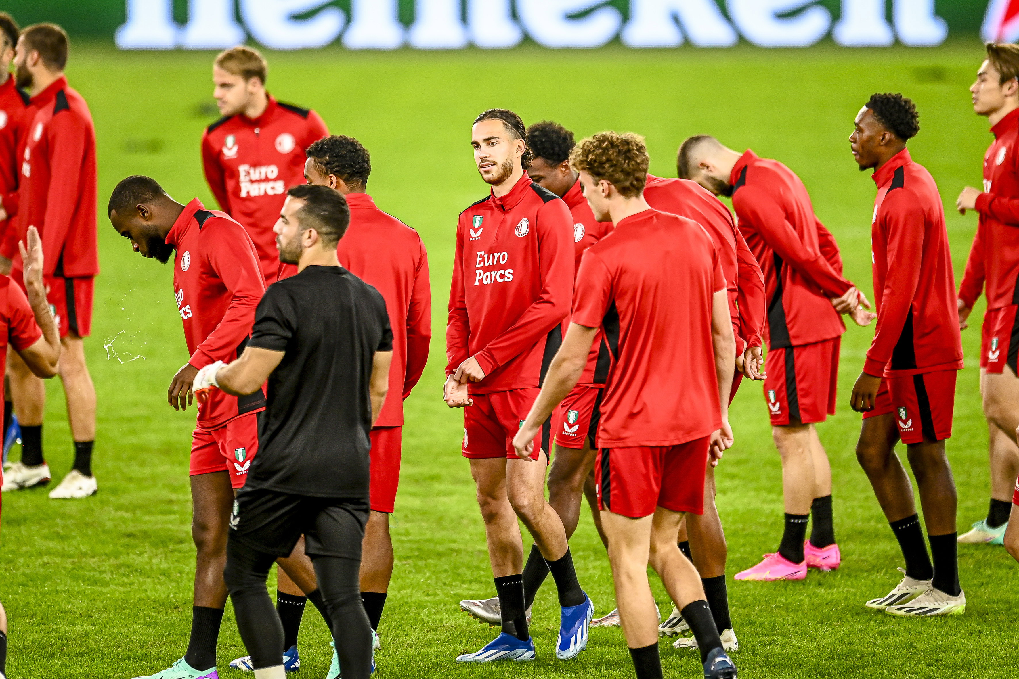Spelers van Feyenoord op het veld