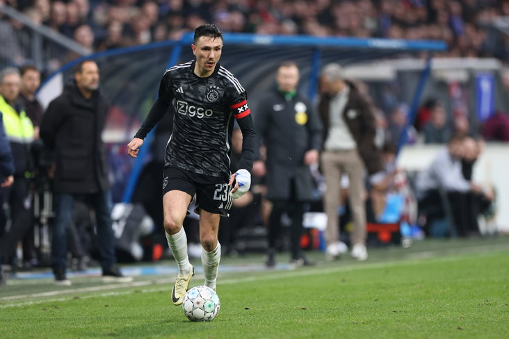 Steven Berghuis tegen SC Heerenveen