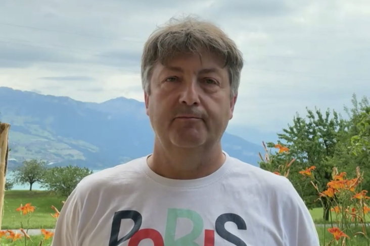 Steven Kooijman in een video-item van De Telegraaf