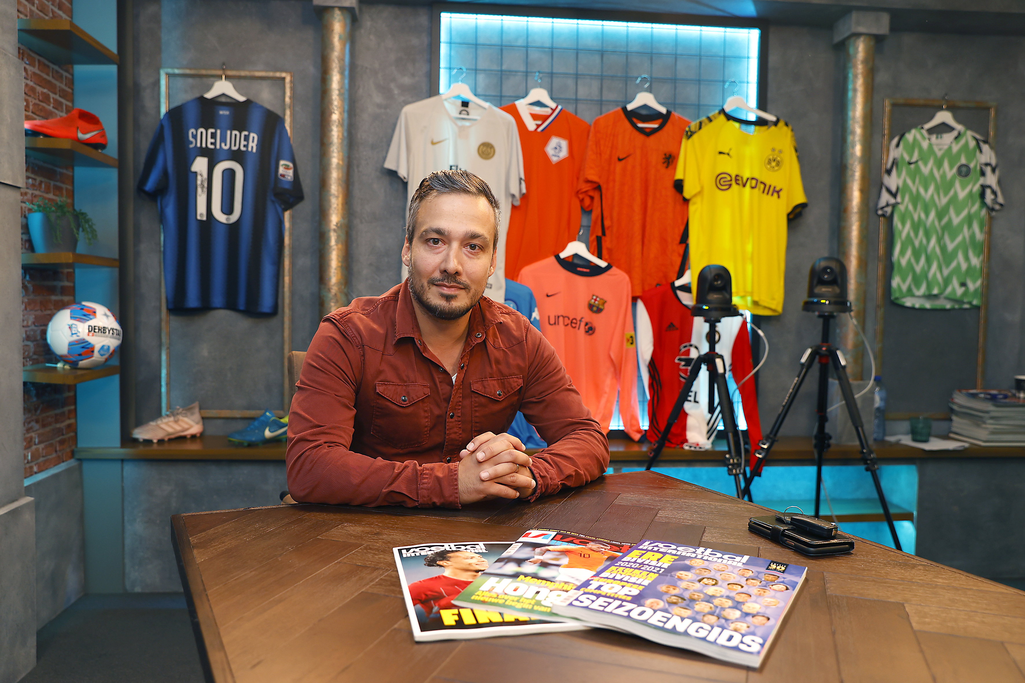 Süleyman Öztürk van VI