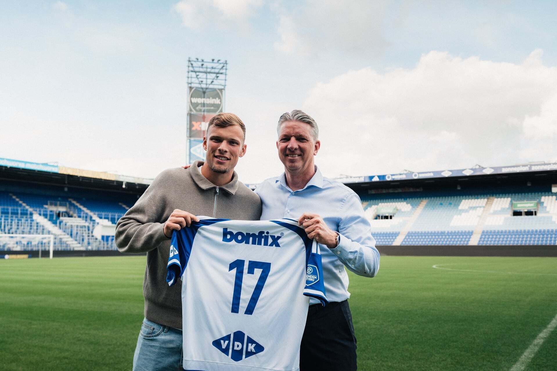 Sydney van Hooijdonk terug in de Eredivisie: 