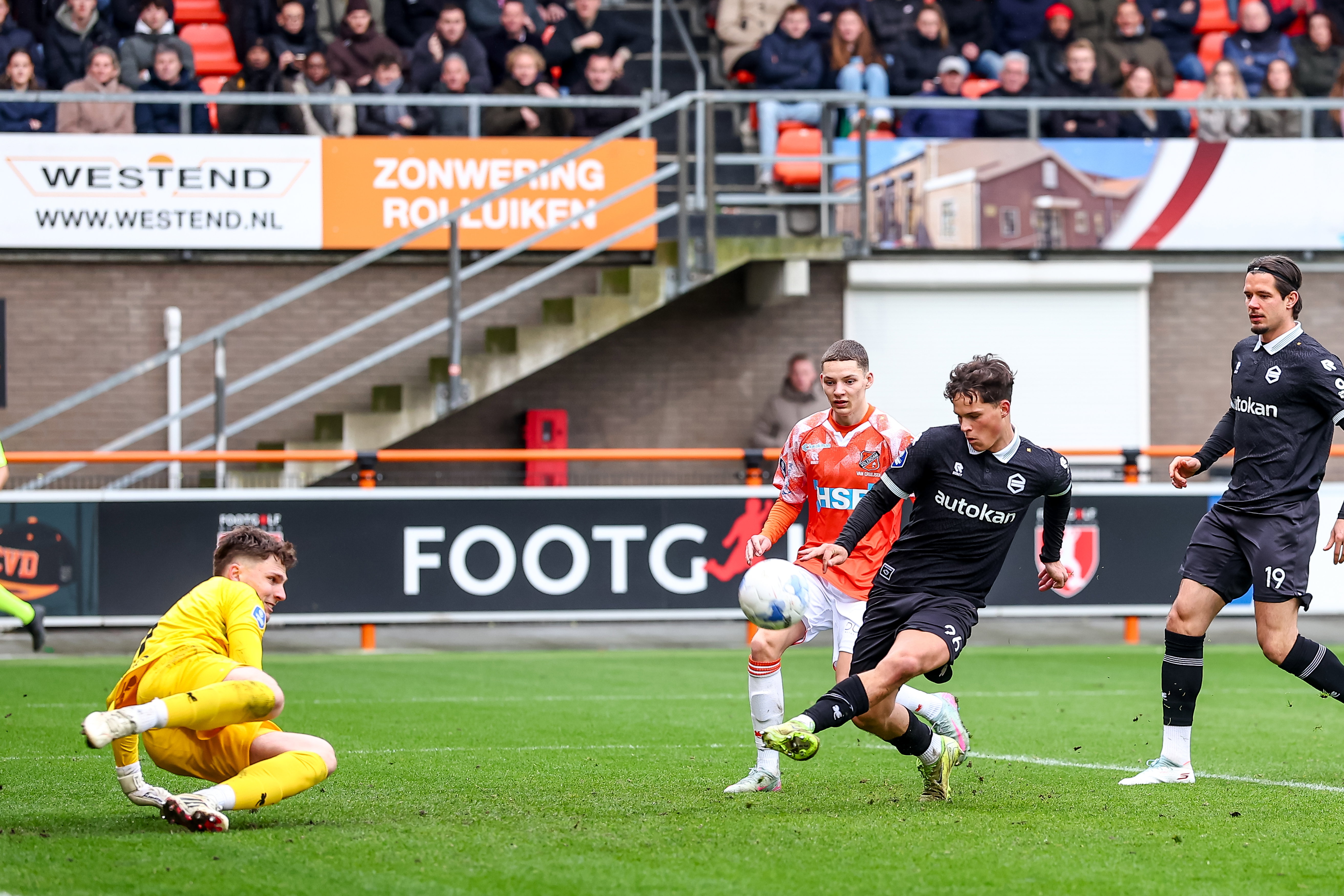 Thom van Bergen schiet op doel