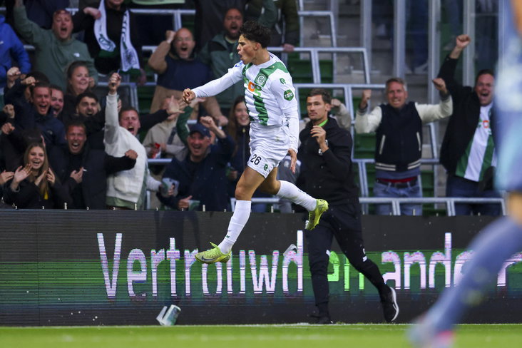 Thom van Bergen na zijn goal tegen Ajax