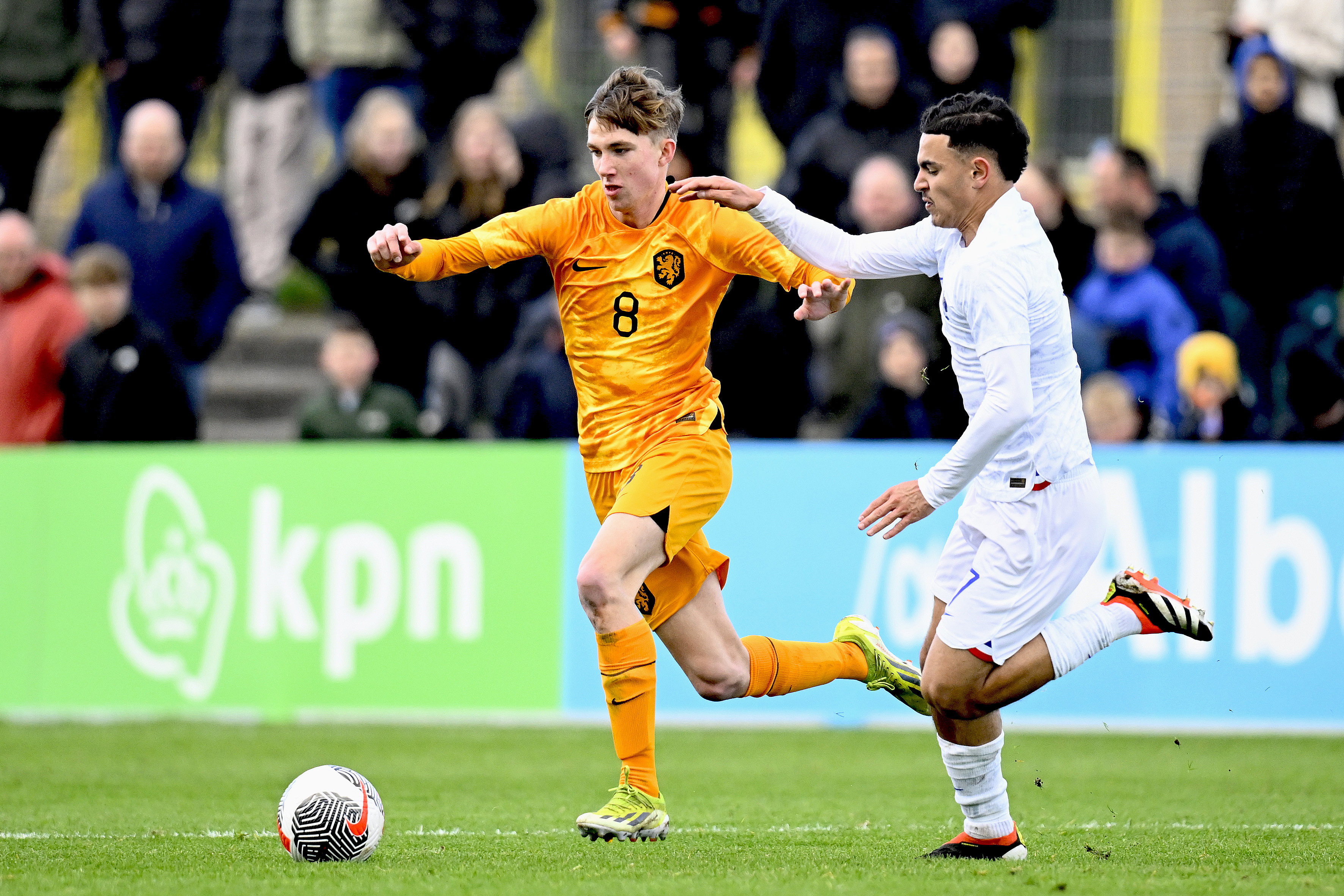 Tygo Land met Nederland Onder 19