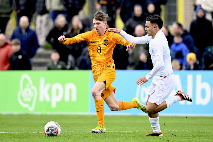 Tygo Land met Nederland Onder 19