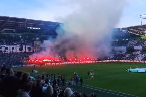 Vuurwerk op de Noordtribune