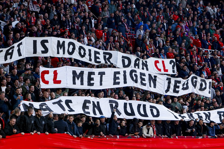 Het spandoek tijdens FC Twente - NEC