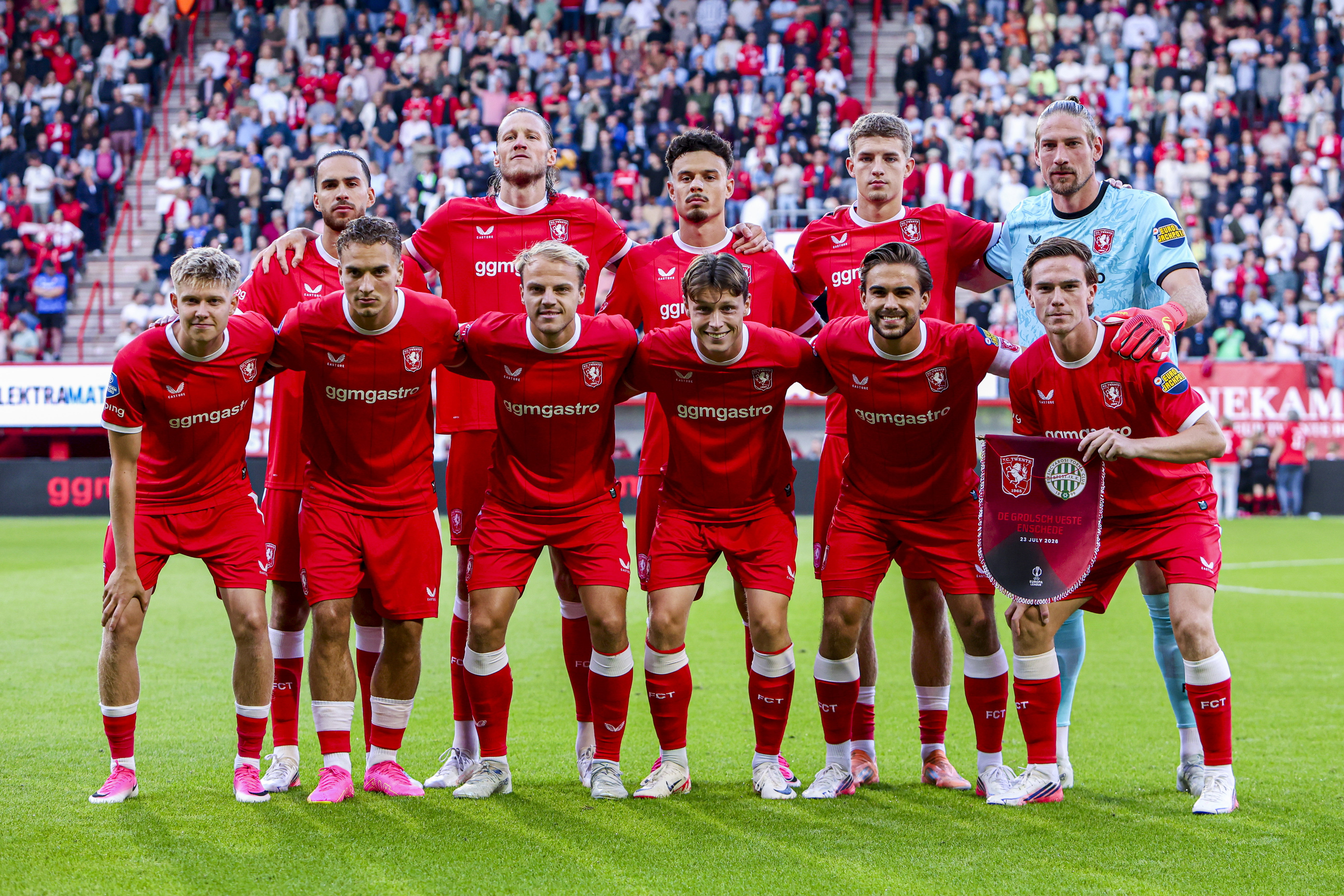 Elftalfoto van FC Twente voor de thuiswedstrijd tegen Ferencvaros