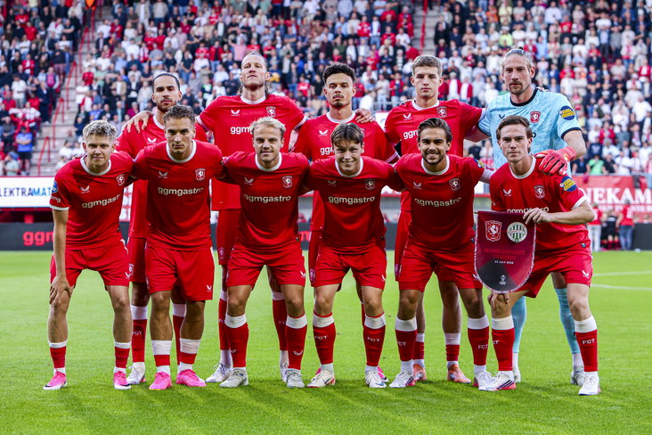Elftalfoto van FC Twente voor de thuiswedstrijd tegen Ferencvaros