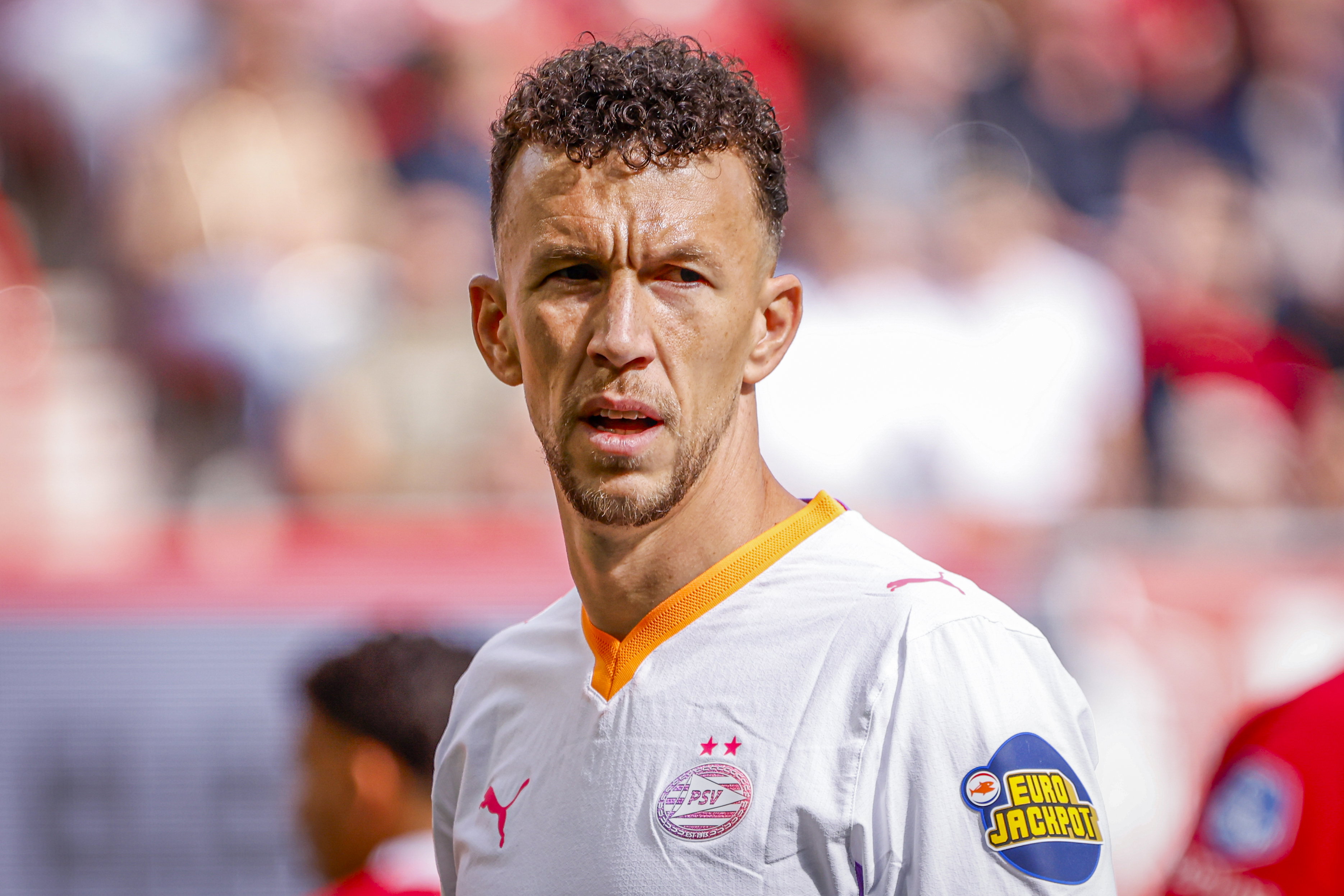 PSV op rapport: vier onvoldoendes na nederlaag in Enschede