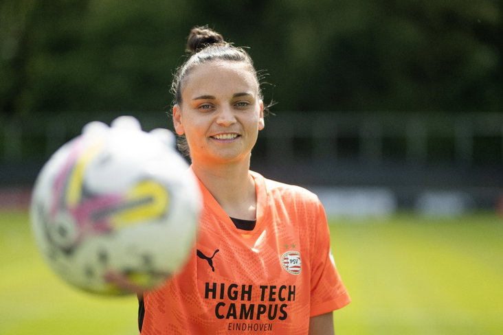 Nicky Evrard tekent bij PSV