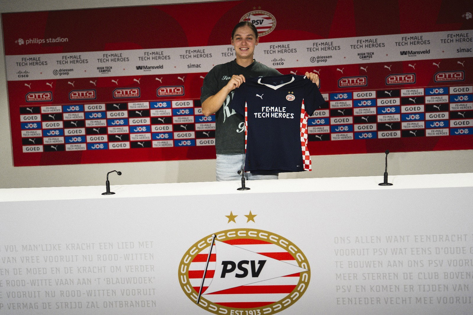 Aniek Nouwen keert terug bij PSV