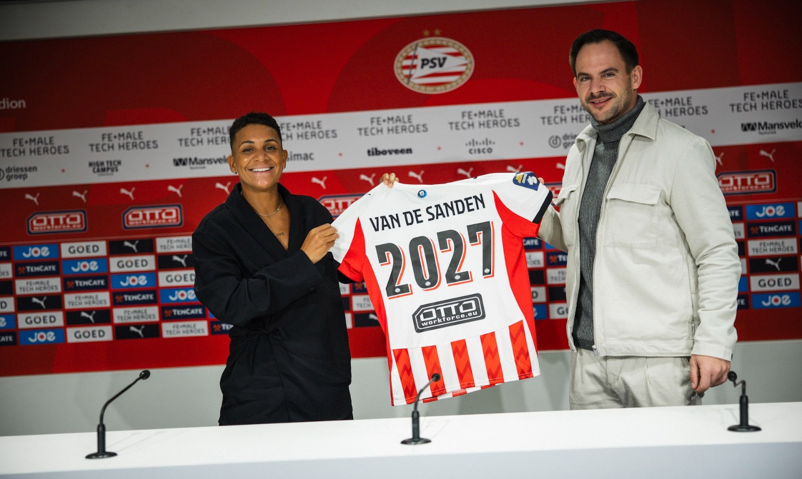 Shanice van de Sanden tekent bij PSV, rechts Marco Knirsch