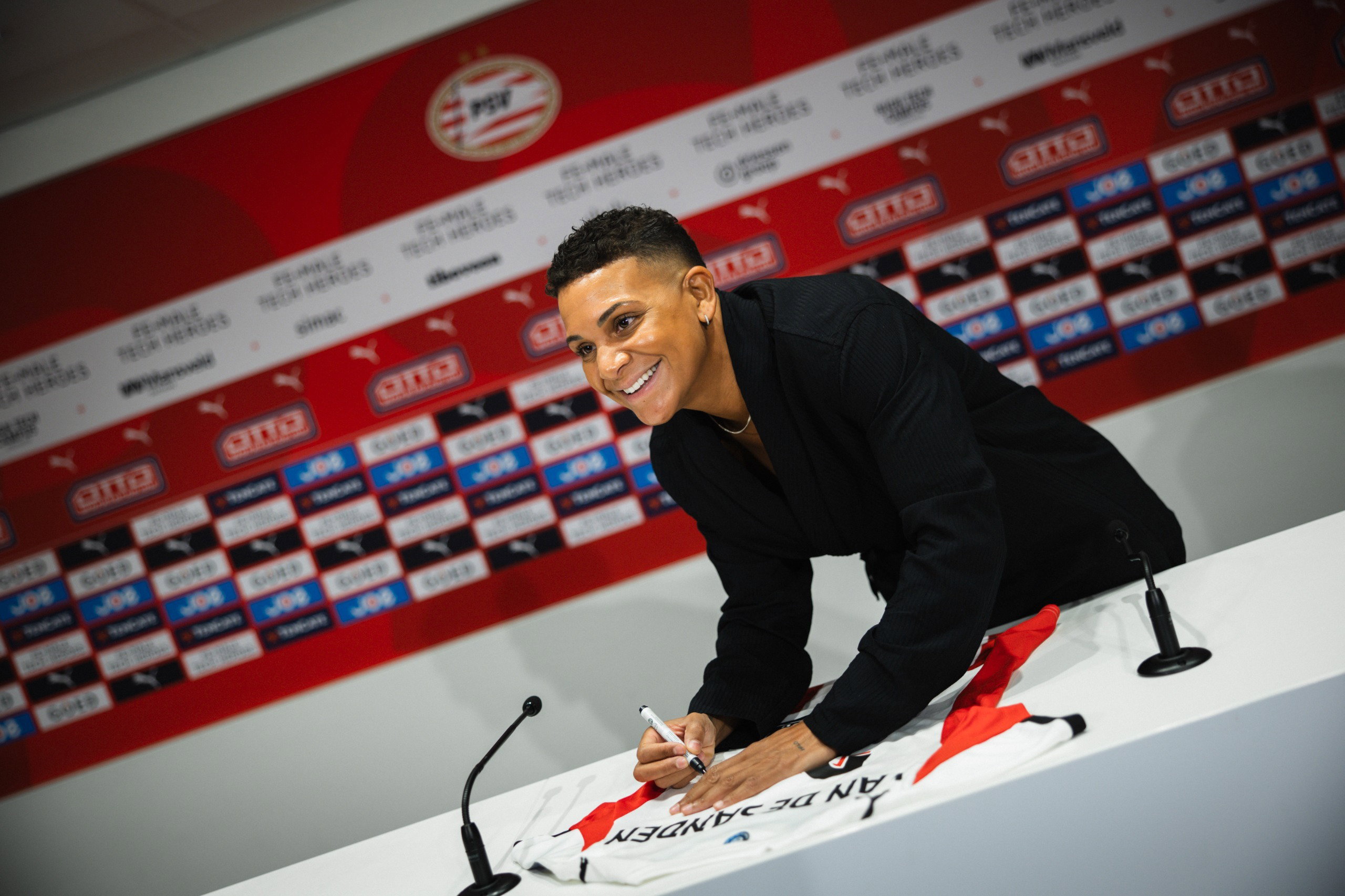 Shanice van de Sanden tekent bij PSV