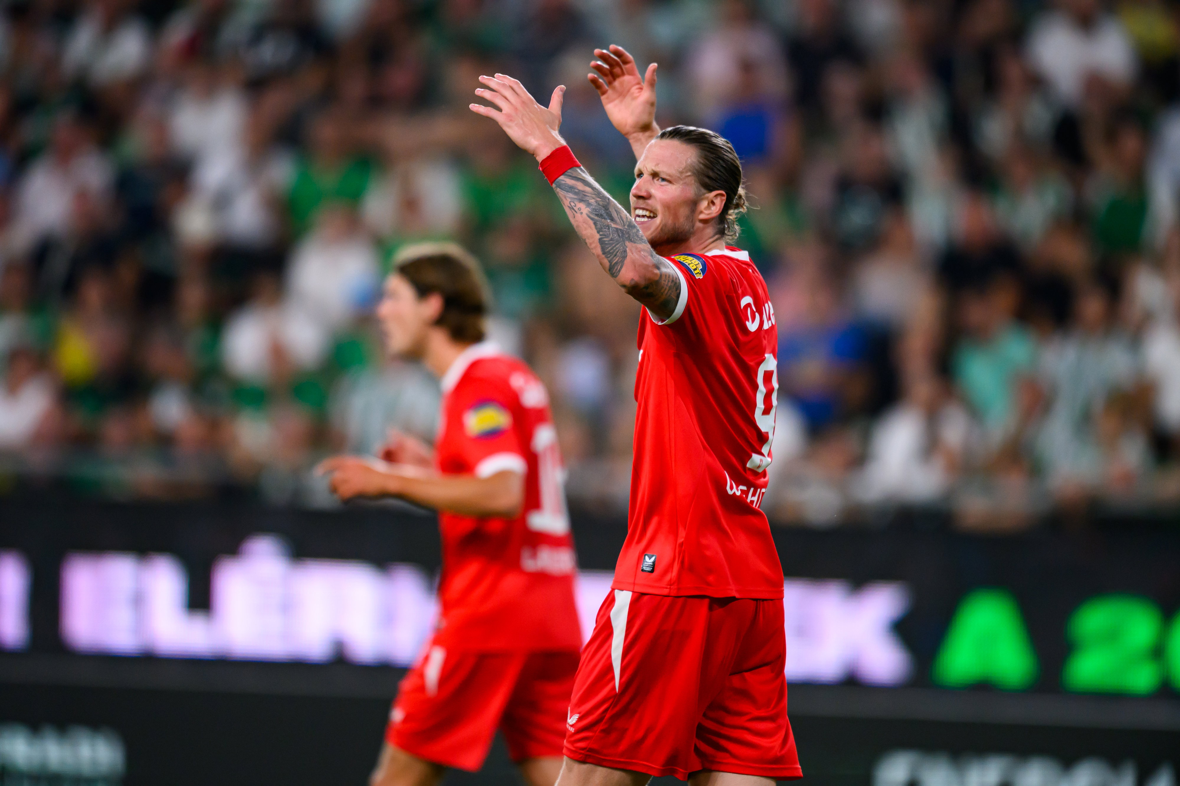 Wout Weghorst baalt na een stukgelopen aanval