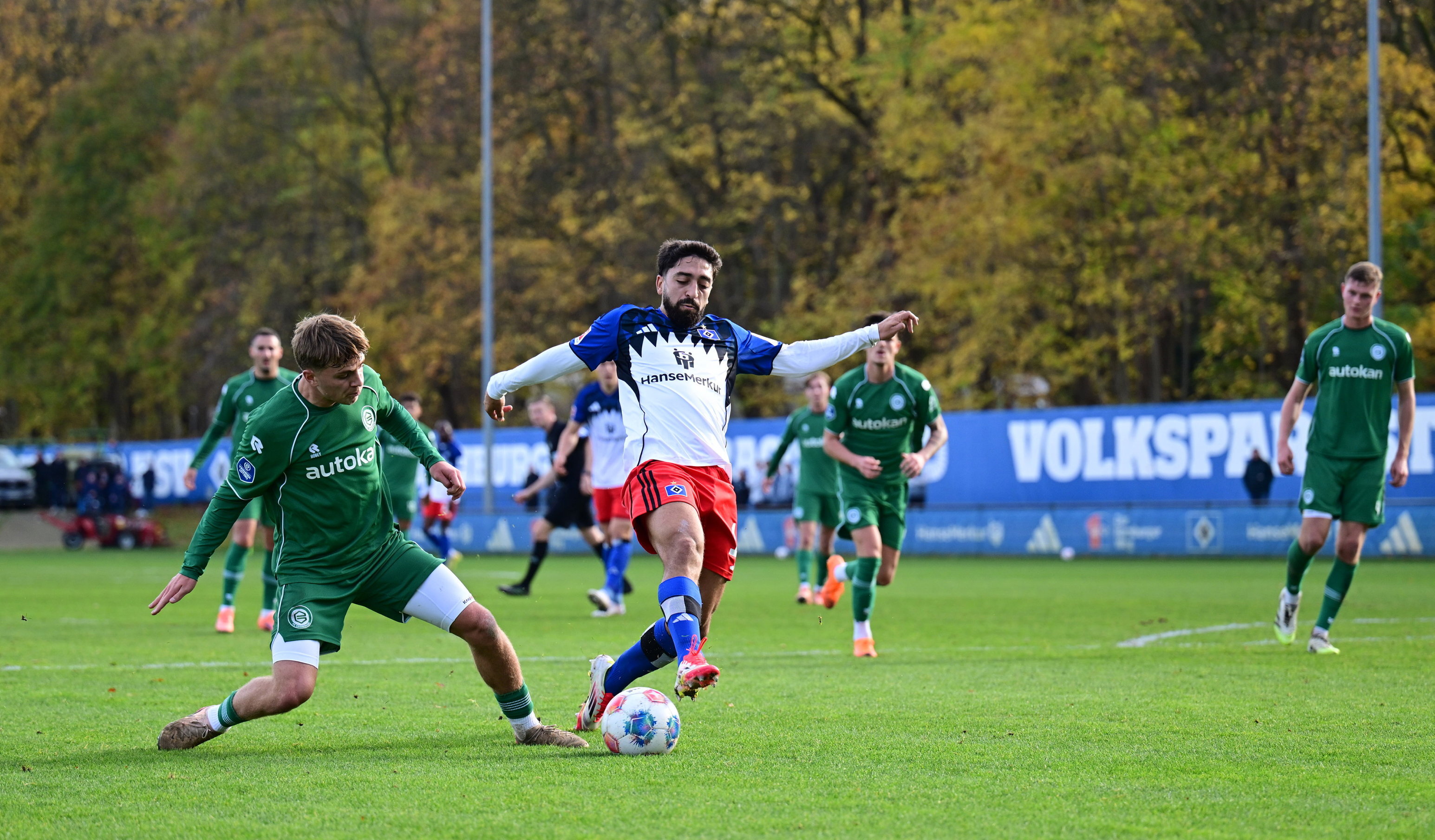 Wouter Prins tijdens het oefenduel met FC Groningen