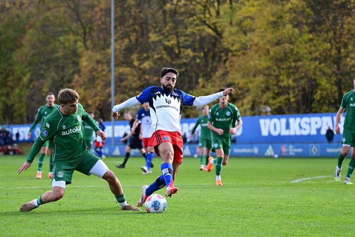 Wouter Prins tijdens het oefenduel met FC Groningen