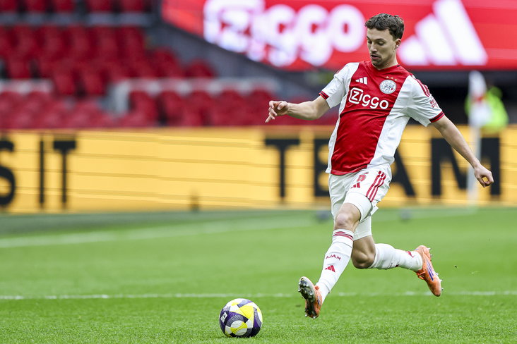 Youri Regeer aan de bal