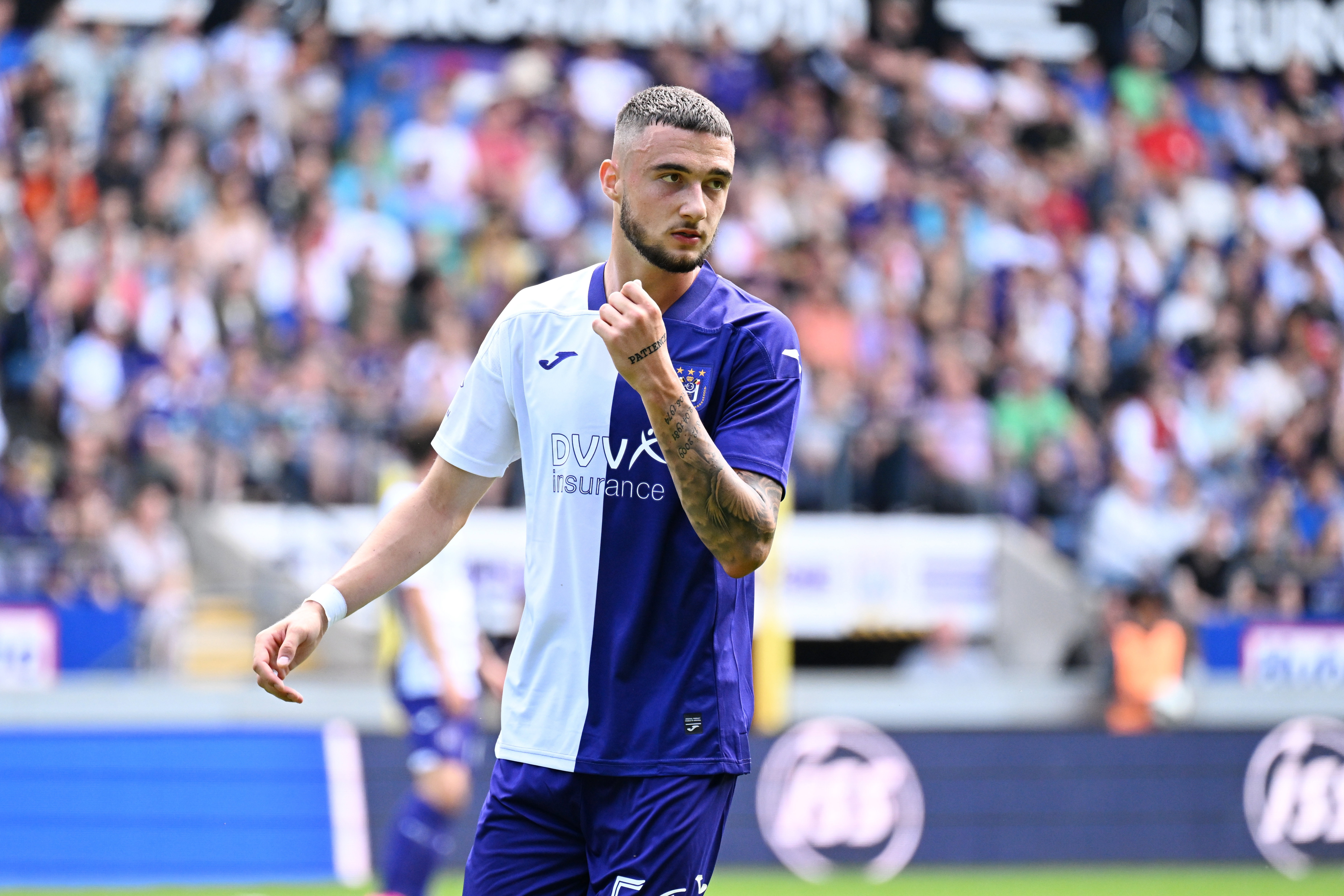 Zeno Debast namens RSC Anderlecht