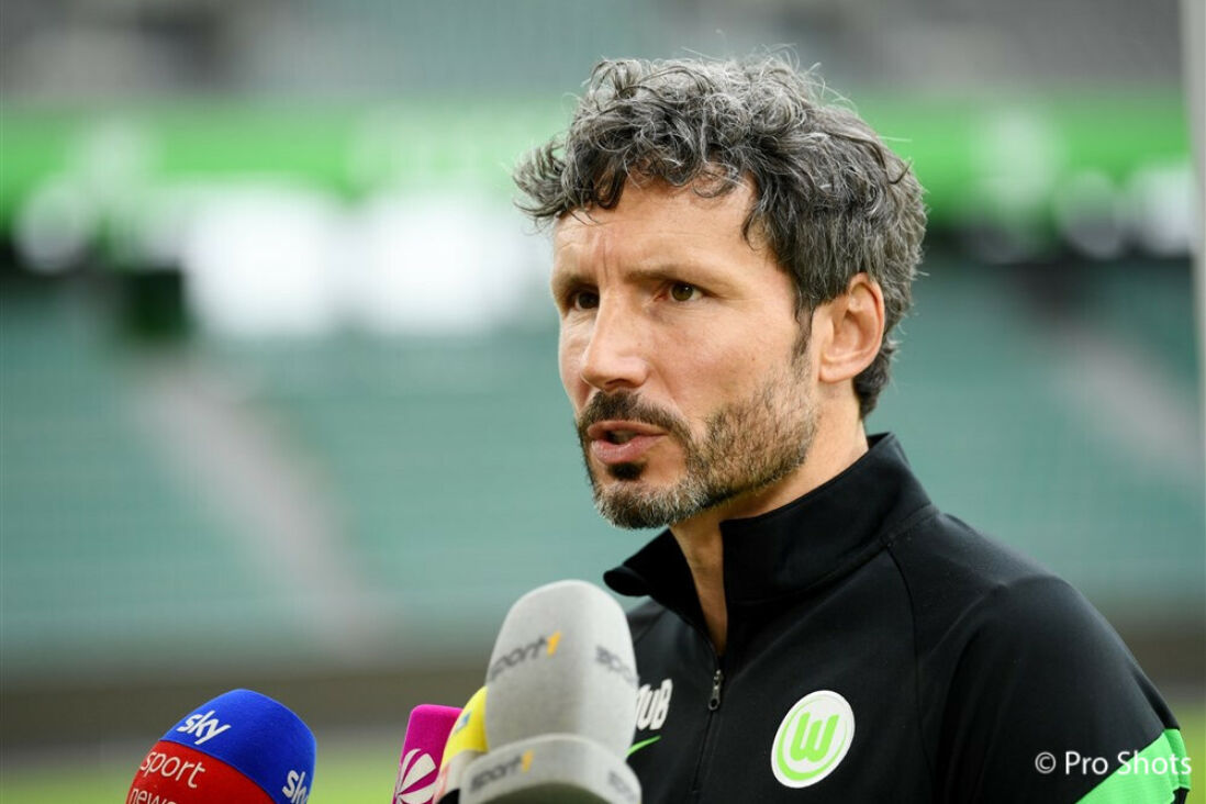 van bommel wolfsburg.jpg